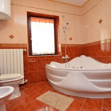 Reno Apartament *